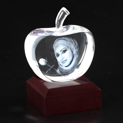 Apple Shape Crystal With 2D/3D Engraving Inside