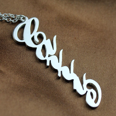 Name Necklace - Vertical Carrie Style