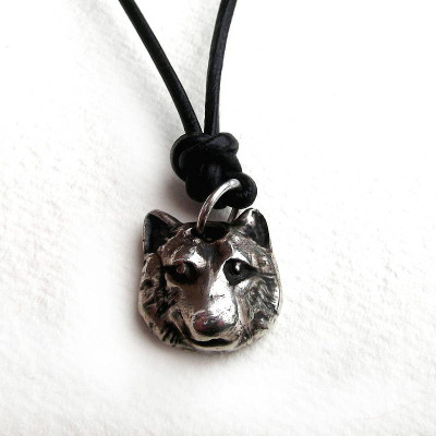 Personalised Necklaces - Wolf Head Necklace