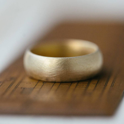 Wide Gents Soft Pebble Wedding Ring